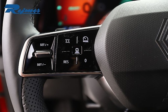 Renault Scenic E-Tech 9 of 22