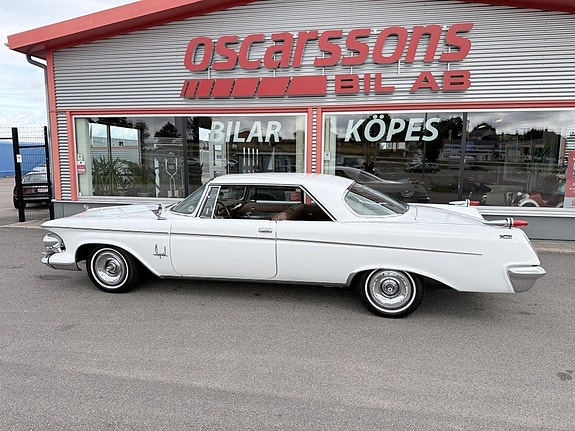 Chrysler Imperial 3 of 30