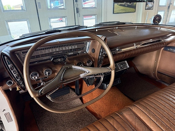 Chrysler Imperial 18 of 30