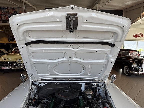 Chrysler Imperial 20 of 30