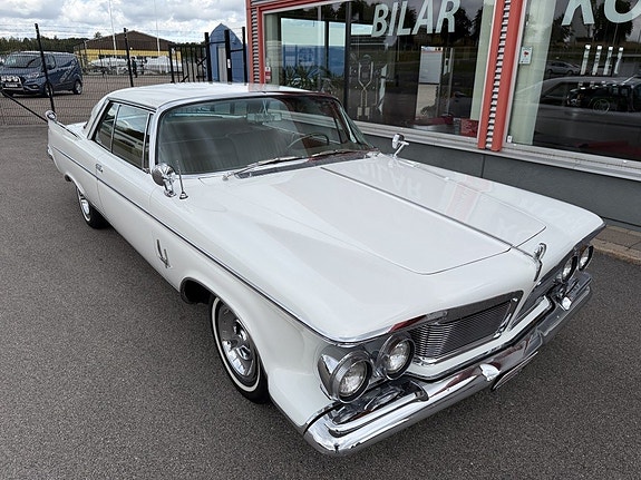 Chrysler Imperial 9 of 30
