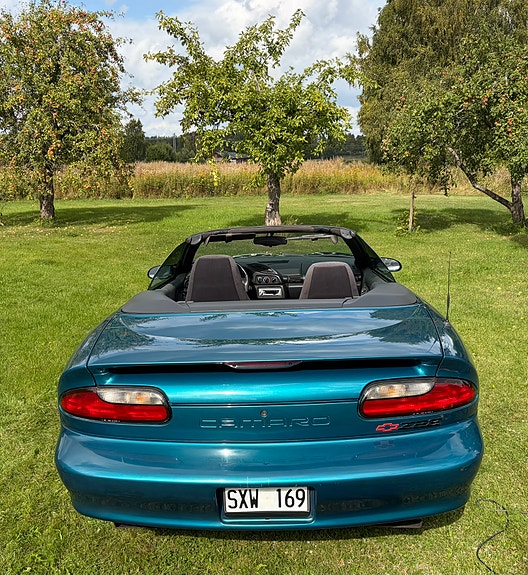 Chevrolet Camaro 9 of 18