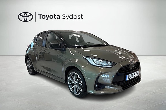 Toyota Yaris 18 of 18