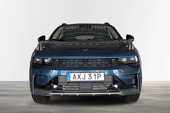 Lynk & Co 01 2 of 19