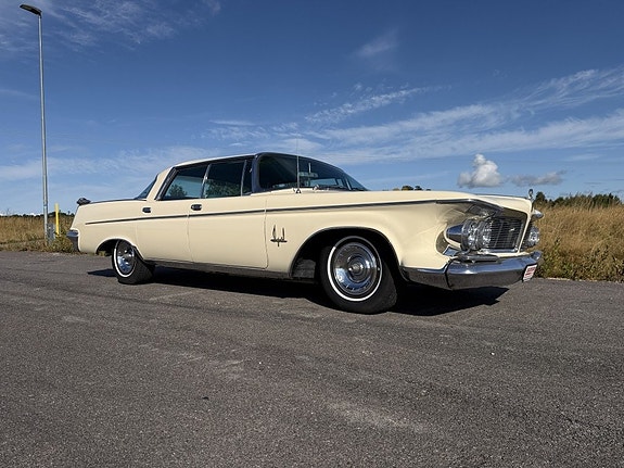 Chrysler Imperial 3 of 30