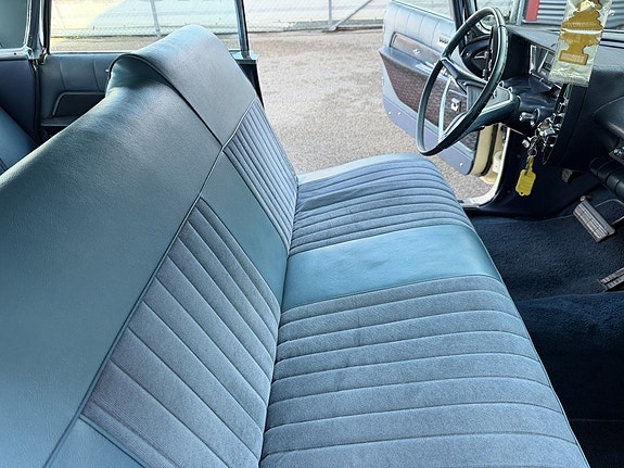 Chrysler Imperial 17 of 30