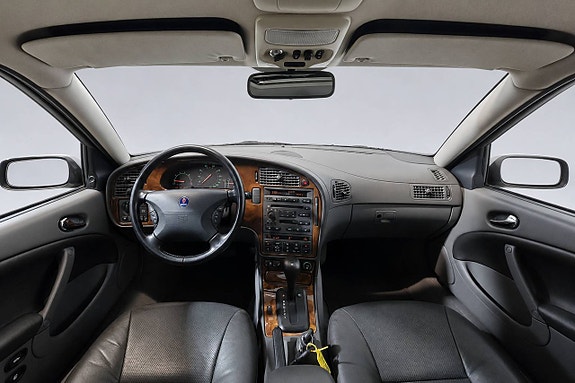 Saab 9-5 15 of 29