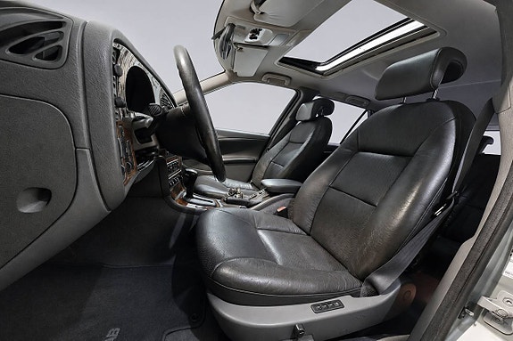 Saab 9-5 13 of 29
