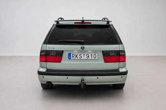 Saab 9-5 7 of 29