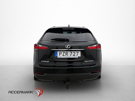 Lexus NX300h 6 of 30