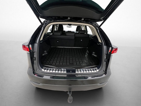 Lexus NX300h 27 of 30