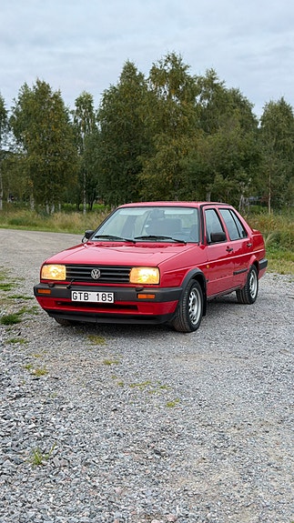 Volkswagen Jetta 8 of 11