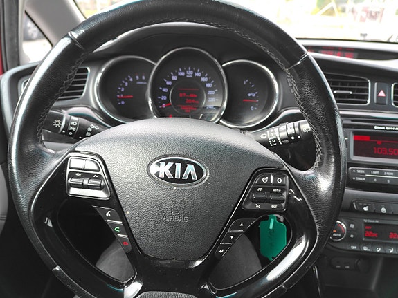 Kia Ceed 10 of 14