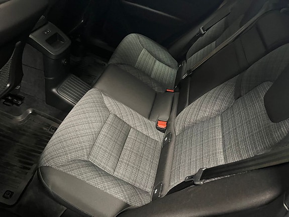 Volvo XC60 5 of 20