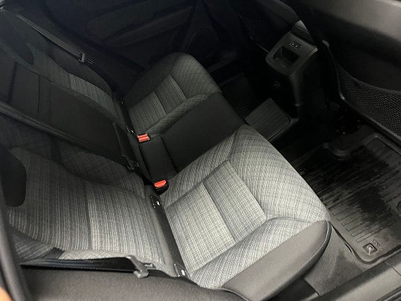 Volvo XC60 9 of 20