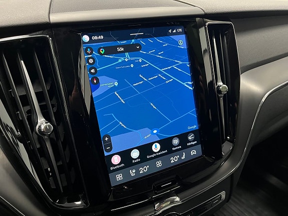 Volvo XC60 16 of 20