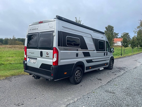 Adria 640 SLB Supreme Solcell AUTOMAT 3 of 12
