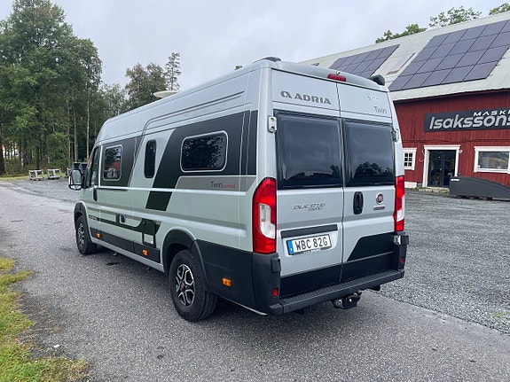 Adria 640 SLB Supreme Solcell AUTOMAT 4 of 12