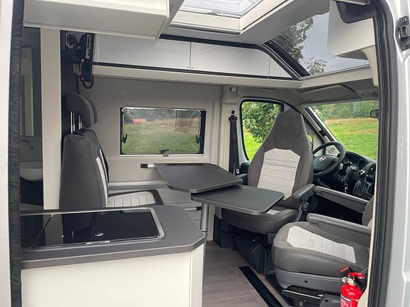 Adria 640 SLB Supreme Solcell AUTOMAT 9 of 12