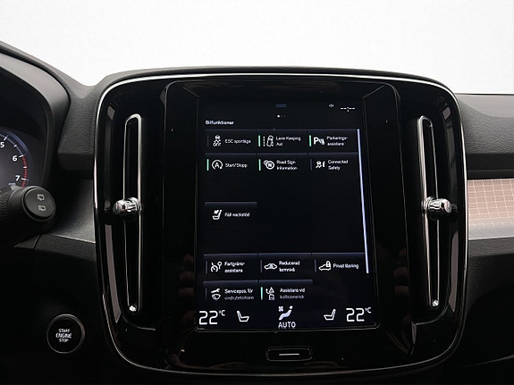 Volvo XC40 19 of 30