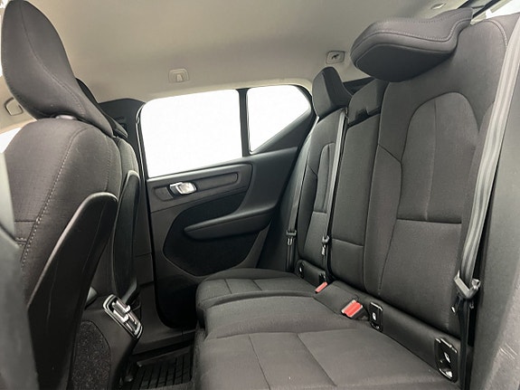Volvo XC40 25 of 30