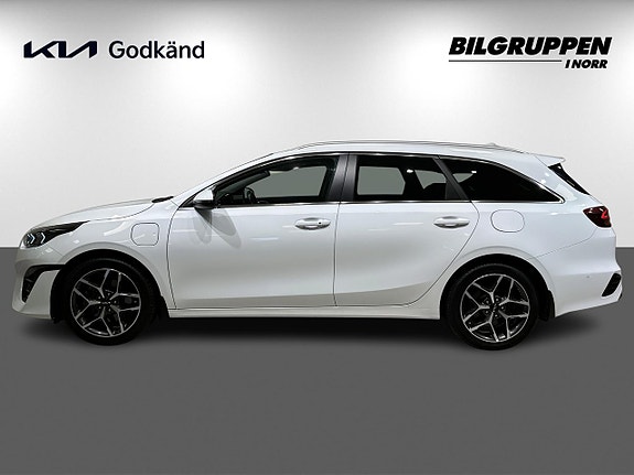 Kia Ceed 4 of 19