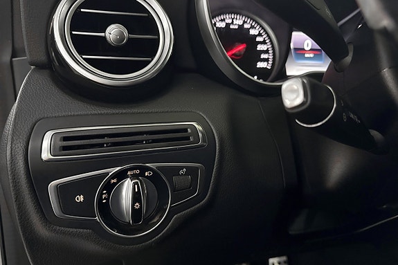 Mercedes-Benz C220 d 15 of 16