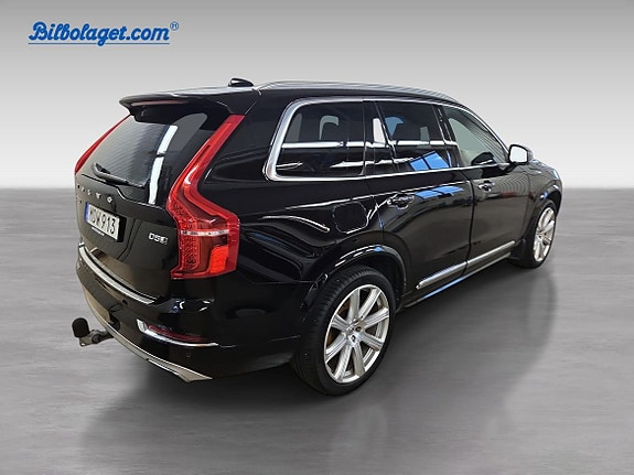 Volvo XC90 5 of 9