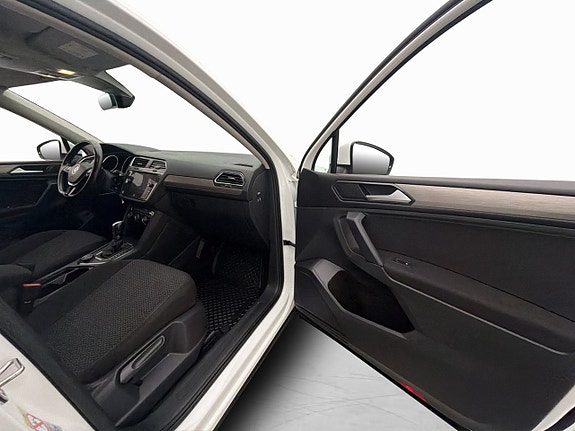 Volkswagen Tiguan Allspace 23 of 30