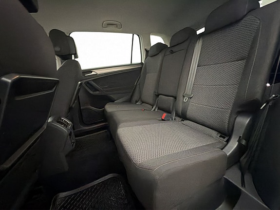 Volkswagen Tiguan Allspace 25 of 30