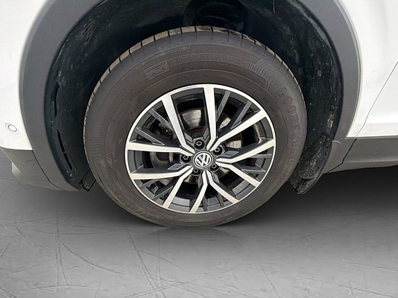 Volkswagen Tiguan Allspace 29 of 30