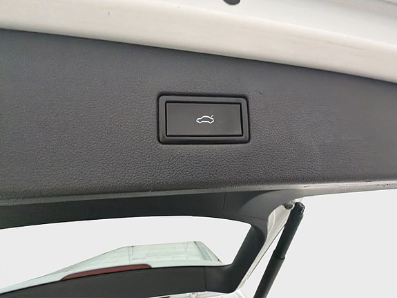 Volkswagen Tiguan Allspace 28 of 30