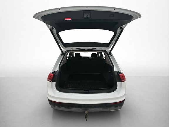 Volkswagen Tiguan Allspace 26 of 30