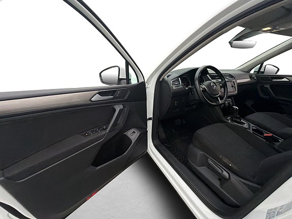 Volkswagen Tiguan Allspace 11 of 30