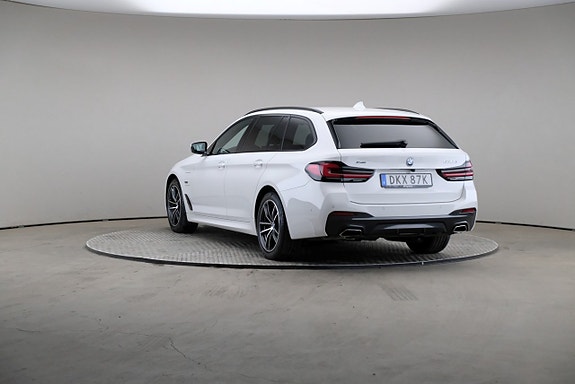 BMW 530e 2 of 26