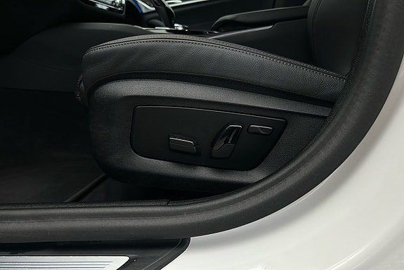 BMW 530e 17 of 26