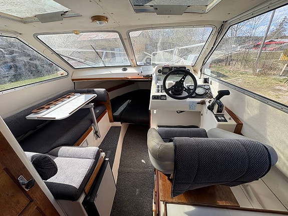 BELLA 7501 Volvo Penta -95 Sjösatt 5 of 12