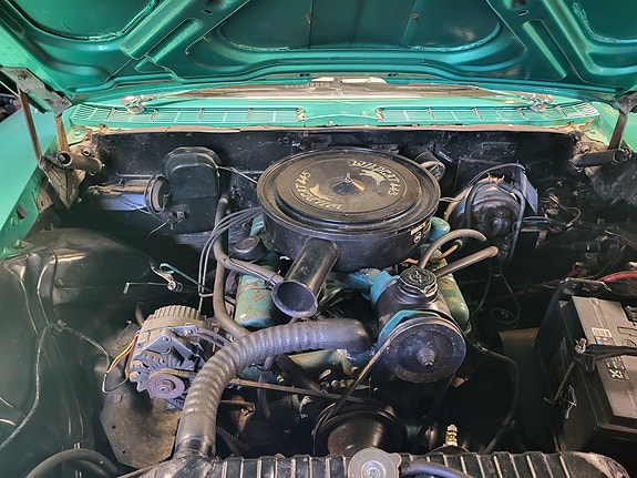 Buick Electra 225 4 of 4