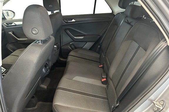 Volkswagen T-Roc 16 of 25