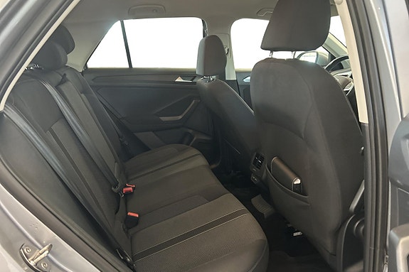 Volkswagen T-Roc 15 of 25