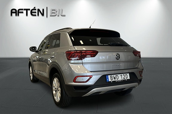 Volkswagen T-Roc 8 of 25