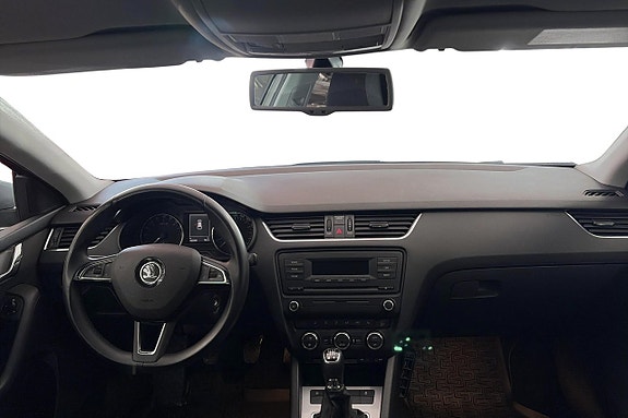 Skoda Octavia 11 of 18