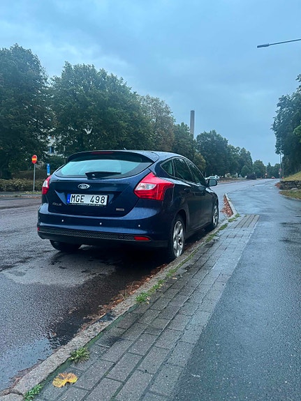 Ford Focus 4 of 6
