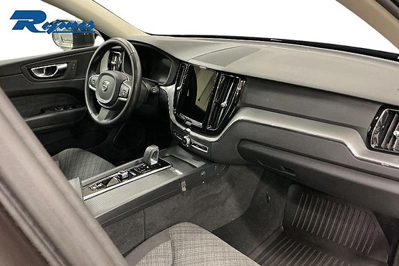 Volvo XC60 11 of 18