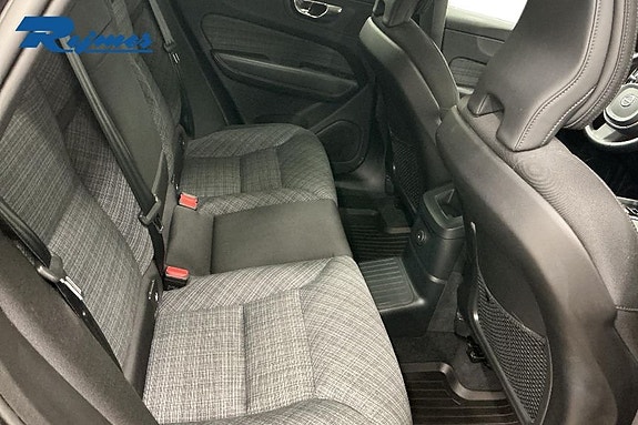 Volvo XC60 12 of 18