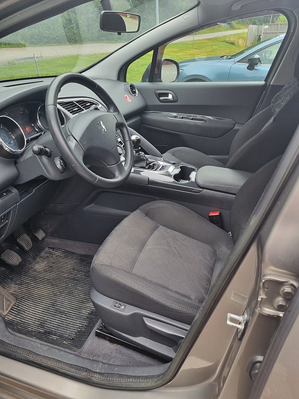 Peugeot 3008 5 of 7