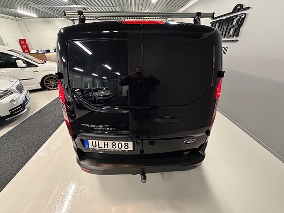 Ford Transit Connect 19 of 24