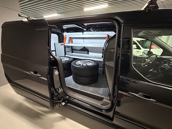 Ford Transit Connect 16 of 24