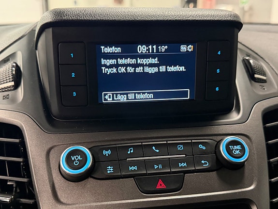 Ford Transit Connect 12 of 24