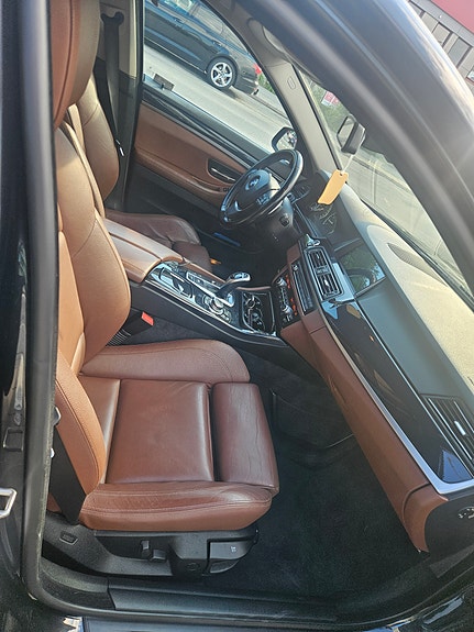 BMW 528i 7 of 8